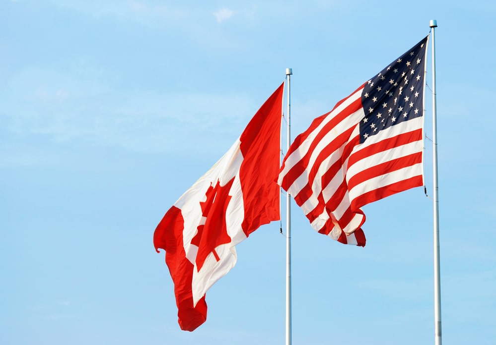 A short guide for American citizens banking in Canada